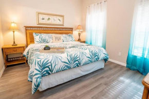 Spacious w. King bed RESORT community/Pool & Gym!!